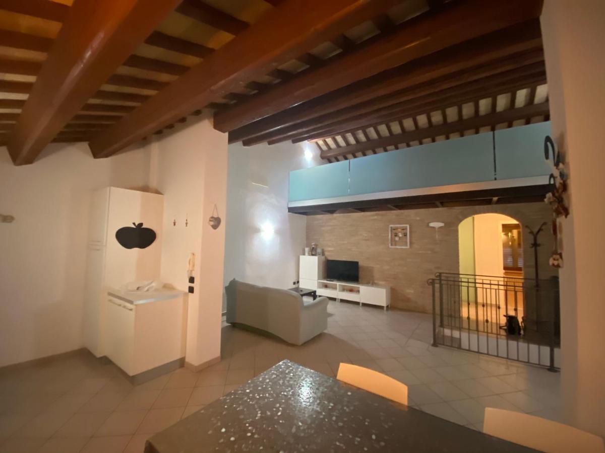 Casa Di Adele Apartamento Chiaravalle Exterior foto